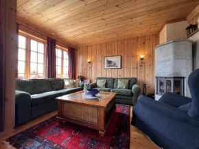 3-Story Apartment Near Slopes with Sauna and Views